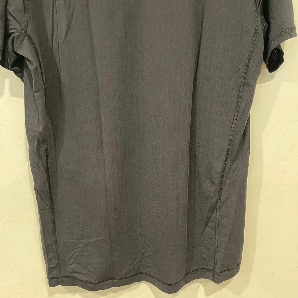 Lululemon Men's Black Short Sleeve Athletic Tee Shirt Run Gym Size L‎ Swift Tech